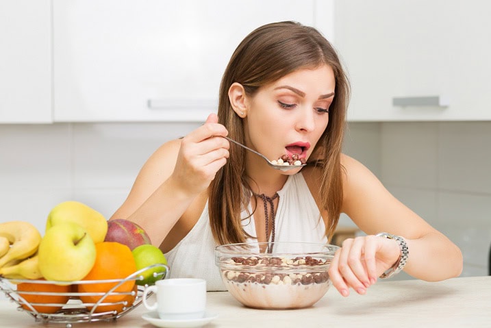 أطعمة تسبب اضطرابات النوم 