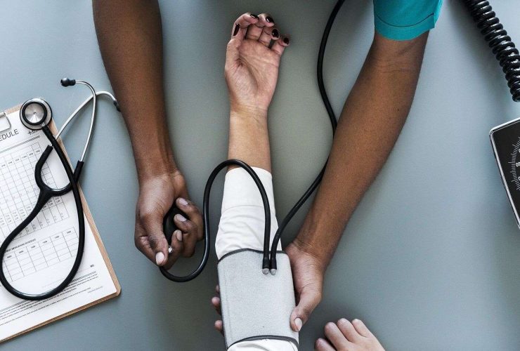 هذه الـ أطعمة ترفع ضغط الدم.. احذريها