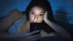 استخدام الإنترنت قبل النوم