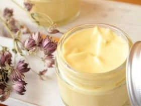 كيف تصنعين مزيل عرق طبيعي..إليكِ وصفة منزلية لنضارة تدوم