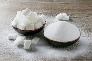 هل المحليات الطبيعية أكثر صحة من السكر؟