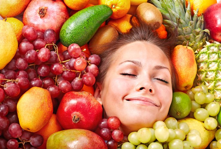 دراسة: تناول المزيد من الفاكهة قد يساعد في منع الاكتئاب..تفاصيل