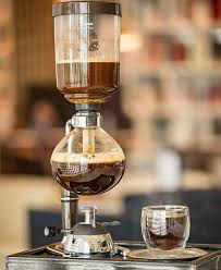 لأصحاب الذوق الرفيع اليك فنجان قهوة مختصة