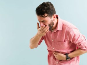 أضرار تناول البيض الفاسد