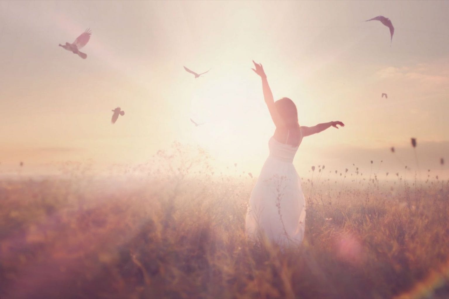 هذه الأطعمة تمنحك السعادة.. والسبب السيروتونين