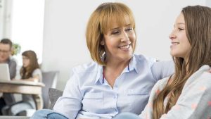 احتواء الأبناء في مرحلة المراهقة