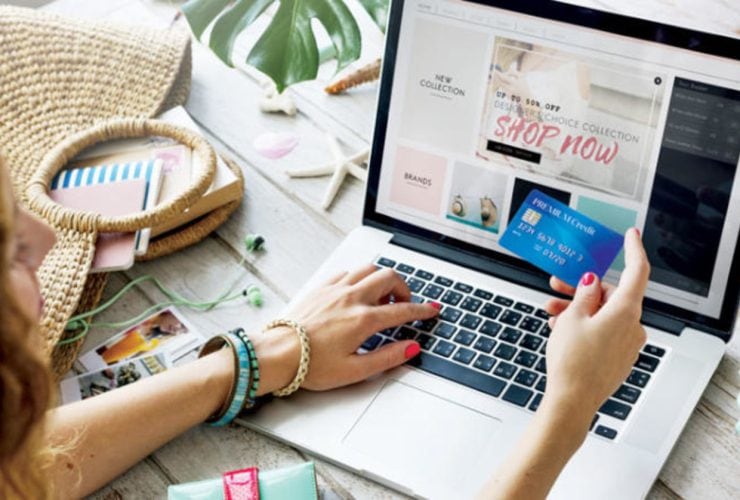 المرأة السعودية و رحلة في عالم التسوق الإلكتروني.