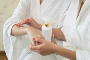 كيف تصنعين جل الجسم العطري بنفسك في خطوات ؟