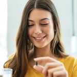 أفضل 8 مكملات غذائية لعلاج حب الشباب