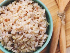 فوائد الأرز البني.. 5 أسباب تفرضه على مائدتك