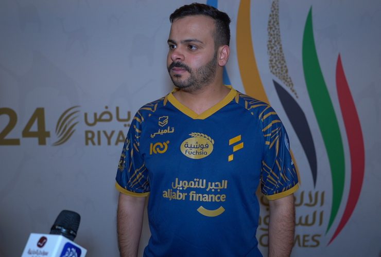 مهند المعيظ لاعب نادي الفتح