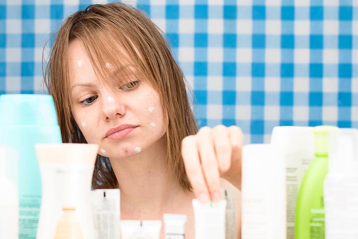 كيف تختارين منظف الوجه.. نصائح طبيب الأمراض الجلدية