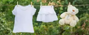 ملابس بيضاء