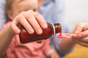 مخاطر المضادات الحيوية عند الأطفال.. دليل شامل للأمهات