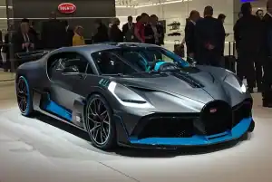بوجاتي ديفو (Bugatti Divo)