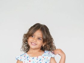 ملابس الأطفال
