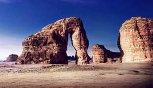 السعودية تفتح ذراعيها للعالم.. مشاريع عملاقة ترسم مستقبل قطاع السياحة في 2025