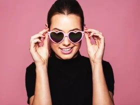 إزالة خدوش النظارات الشمسية