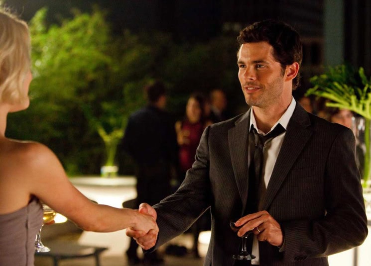 6 أفعال خاطئة عند التعامل مع الآخرين تفقدك الكاريزما.. منها كثرة الحديث دون داعي