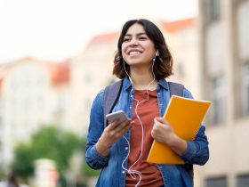 ماذا بعد الثانوية العامة .. فرص واعدة تتجاوز الطرق الجامعية التقليدية