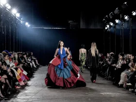 أسبوع الموضة في نيويورك لخريف وشتاء 2025.. عودة قوية مع عروض مبهرة وتجديدات جريئة