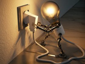 كيف تحمي منزلك من ارتفاع التيار الكهربائي؟.. خبراء يجيبون