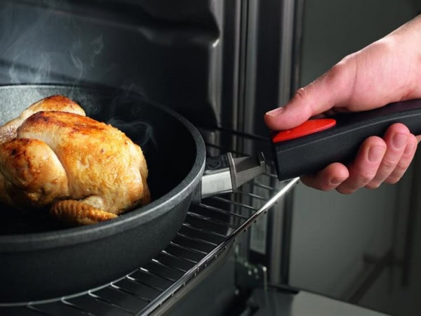 وفقًا للخبراء.. لماذا يعد تخزين الأشياء في الفرن فكرة سيئة؟