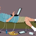 إدمان الألعاب الإلكترونية.. ظاهرة متنامية وتحديات معاصرة..إليك طرق علاجها