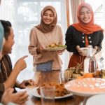 كيف تساهم زيارات العيد في تعزيز الروابط الاجتماعية.. علّمي أبناءك الاهتمام بها