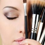 أهمية تنظيف أدوات المكياج.. اتبعي الخطوات التالية للحصول على أفضل نتيجة