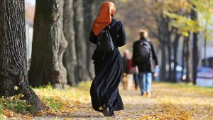 اليوم العالمي للأرامل 2025: نحو تمكين النساء المنسيات وحماية حقوقهن