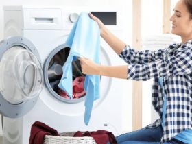 للحفاظ على الملابس.. 5 نصائح عليكِ اتباعها خلال الغسيل