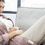 5 أطعمة تزيد من فرص الإصابة بقرحة المعدة.. أهمها الأكلات الحريفة