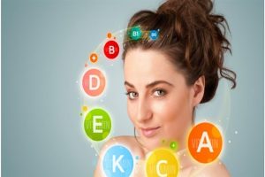 للمرأة الأربعينة ..فيتامين E سر إشراقة البشرة وتجددها
