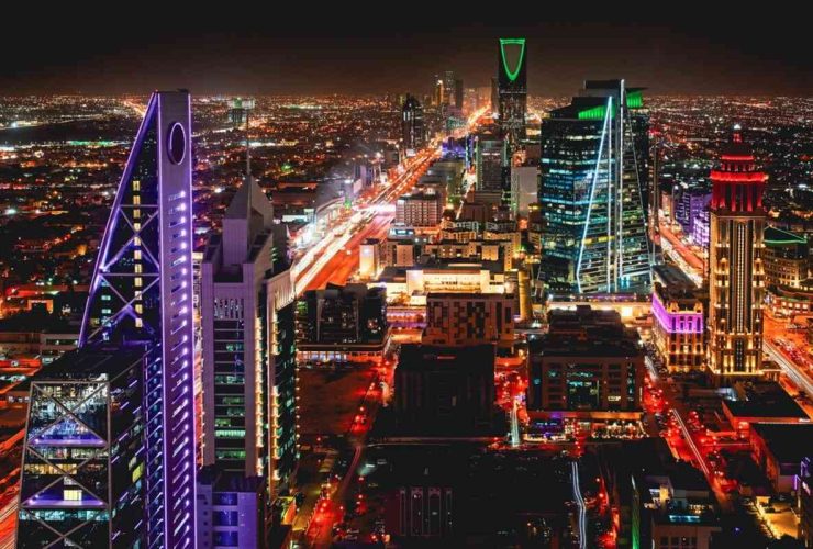 38% من السجلات التجارية في السعودية مملوكة للشباب مع نمو ملحوظ في قطاعات التقنية والإبداع