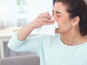العلاقة بين معطرات الجو ومرطبات الهواء وحساسية الأنف خلال موسم الرياح الموسمية