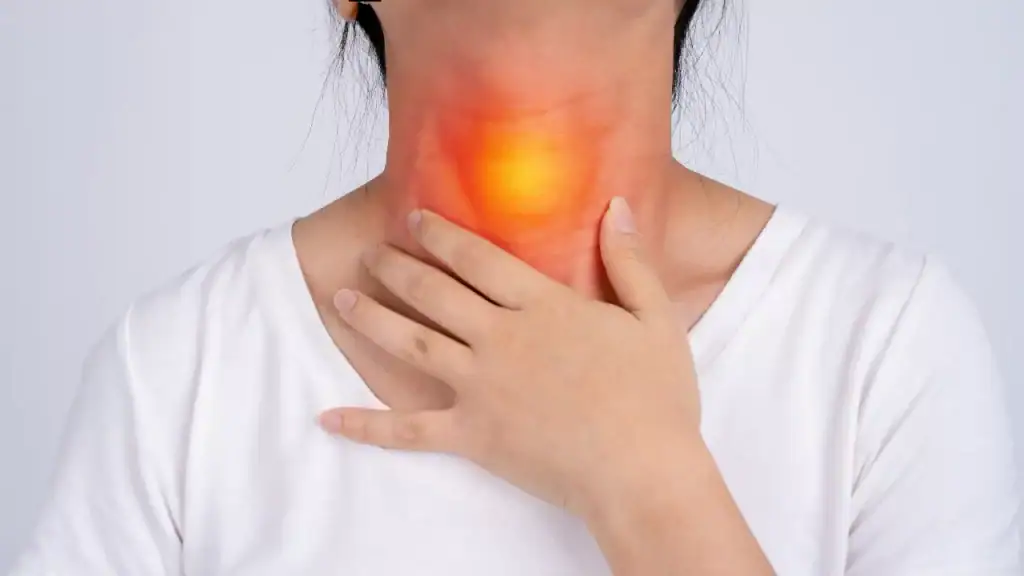 عادات خاطئة تسبب ارتجاع المريء.. تجنبي تناول هذه الأطعمة