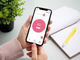 التطبيقات الصحية.. رفيقة المرأة اليومية لمتابعة دورتها الشهرية