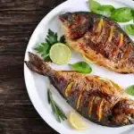 الإفراط في تناول السمك.. غذاء مفيد قد يتحول إلى خطر صامت