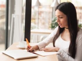تلامسي مع قلوبهن بخطوات بسيطة.. دليلكِ لصناعة محتوى يحكي قصص النساء