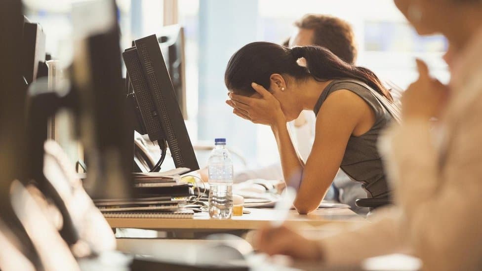 صراع بيئة العمل.. هل الفوز السريع هو الانتصار الحقيقي؟