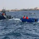 جهود بطولية.. حرس الحدود السعودي ينقذ بحارين تعطلت واسطتهما في عرض بحر ينبع
