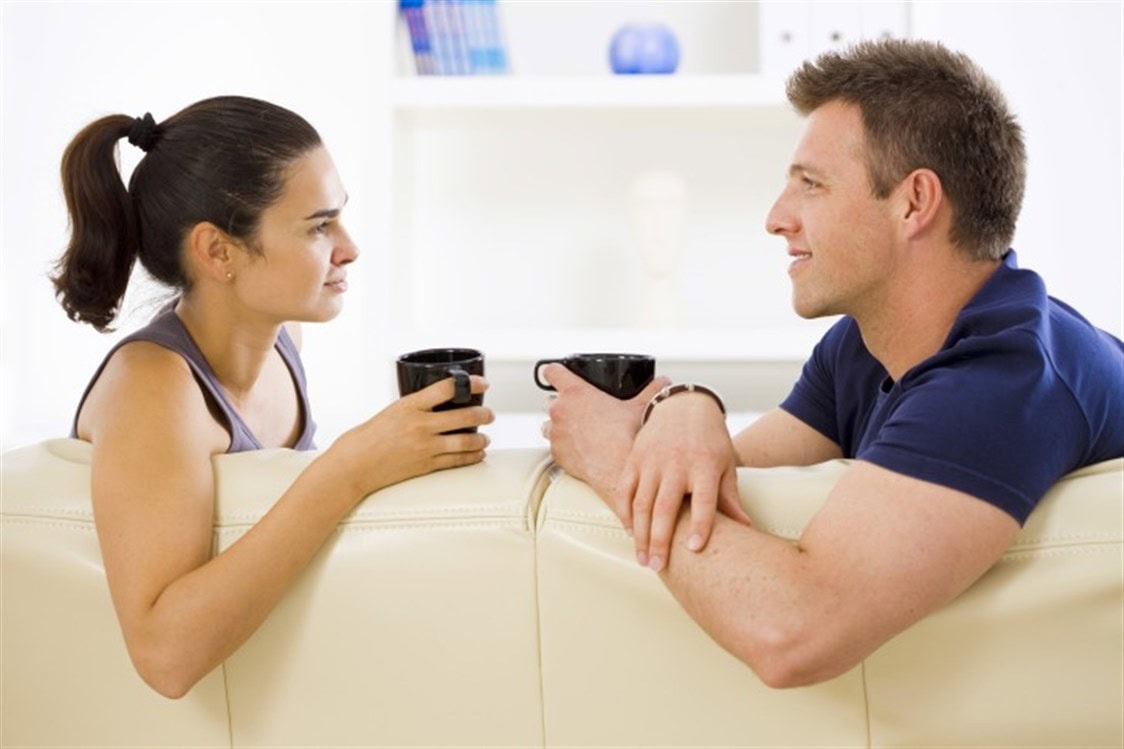 الاستماع الفعال.. مهارة نادرة تصنع الفارق في علاقاتكِ