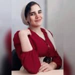 من الإحباط إلى التفوق.. "آلاء" مترجمة وخطاطة يتهافت عليها الكُتّاب