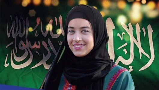 هنادي زكريا الهندي.. أول امرأة سعودية تقود الطائرة وتحلّق بحلمها عاليًا