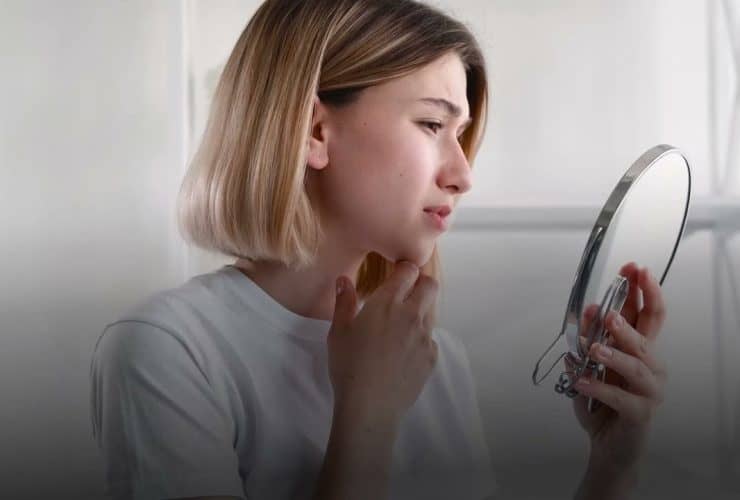 شلل بيل.. الوجه بين لحظة وأخرى يفقد توازنه