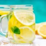 الجفاف المزمن: خطر صامت يهدد صحة كبار السن ومناعتهم