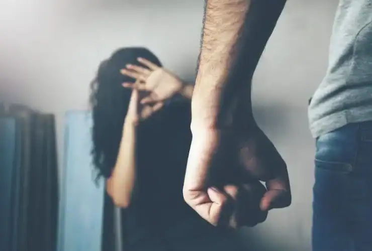 الانحطاط الذي يجعل العنف مشهدًا يوميًا