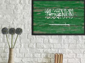 البيوت السعودية تتزين في اليوم الوطني.. ألوان على الجدران والنوافذ