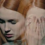 من يبيع الوهم لشبابنا على أساس أنه خبرة؟